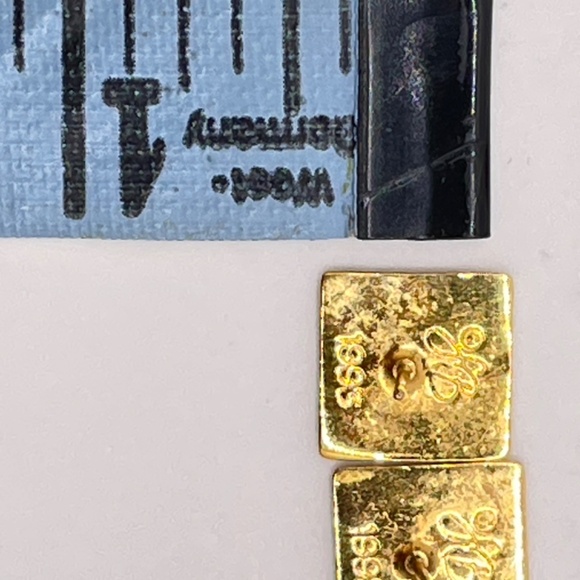 Laurel Burch  1993 Signed Gold Tone Enamel Pierced Post Earrings - Picture 3 of 6